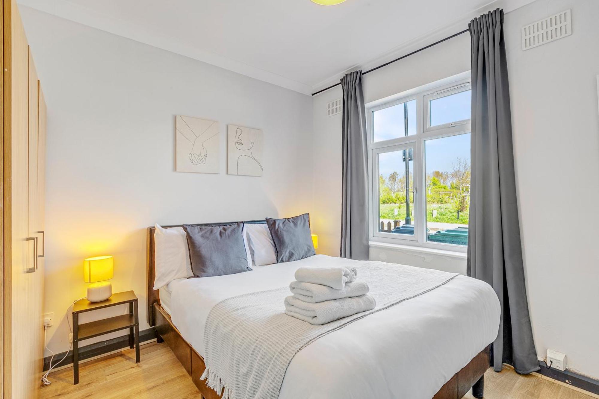 Apartment With Garden 4 Stop To Holland Park
