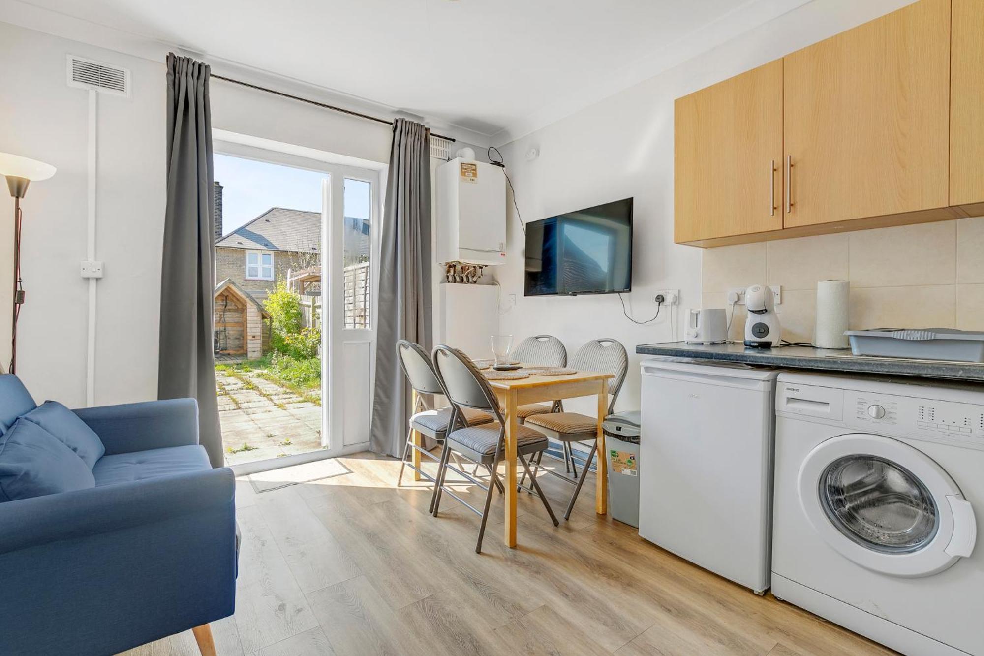 Apartment With Garden 4 Stop To Holland Park London