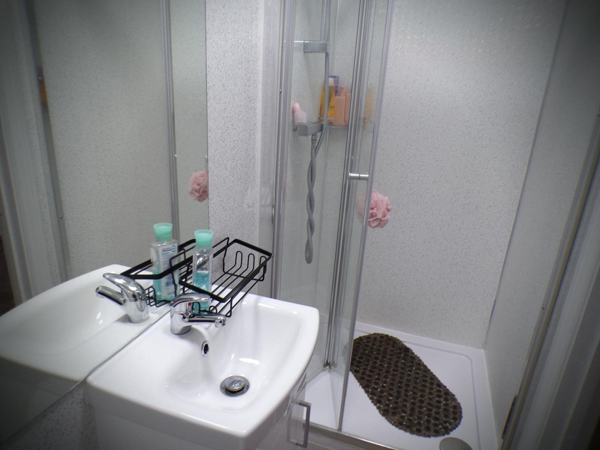 Apartment Apartmentsleeps4-west Kensington-petsok-parking *