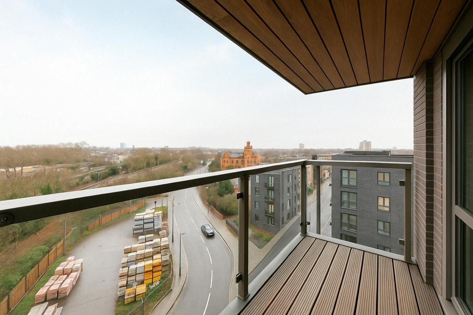 Smart Flat In A Quiet, & Convenient Location Apartment *
