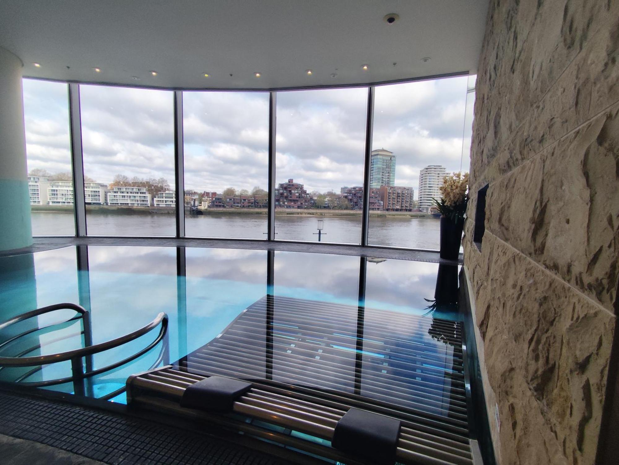 Apartment Skyline Views Luxury 3 Bedroom Free Parking *