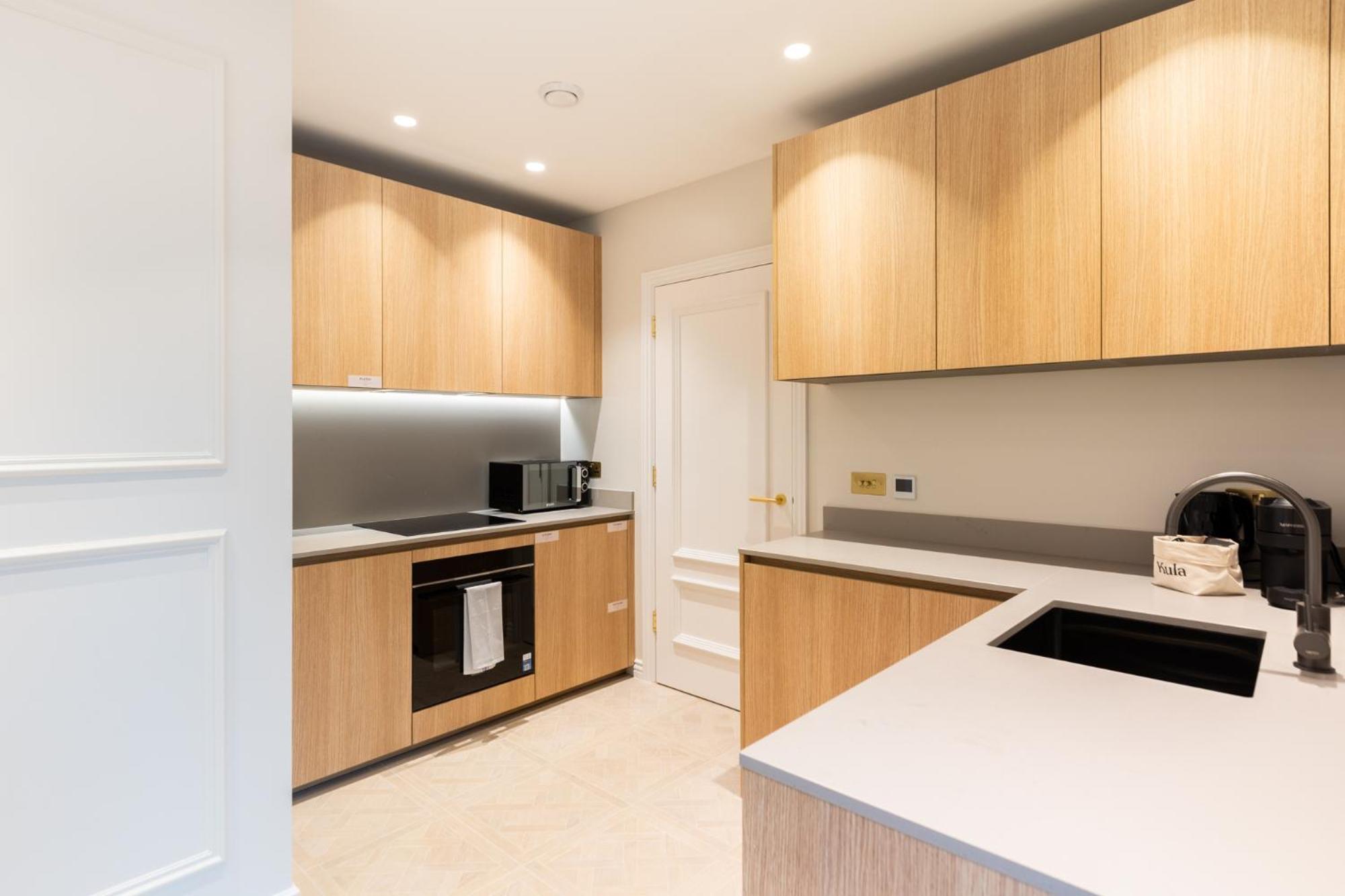 Kula Bridge Apartment