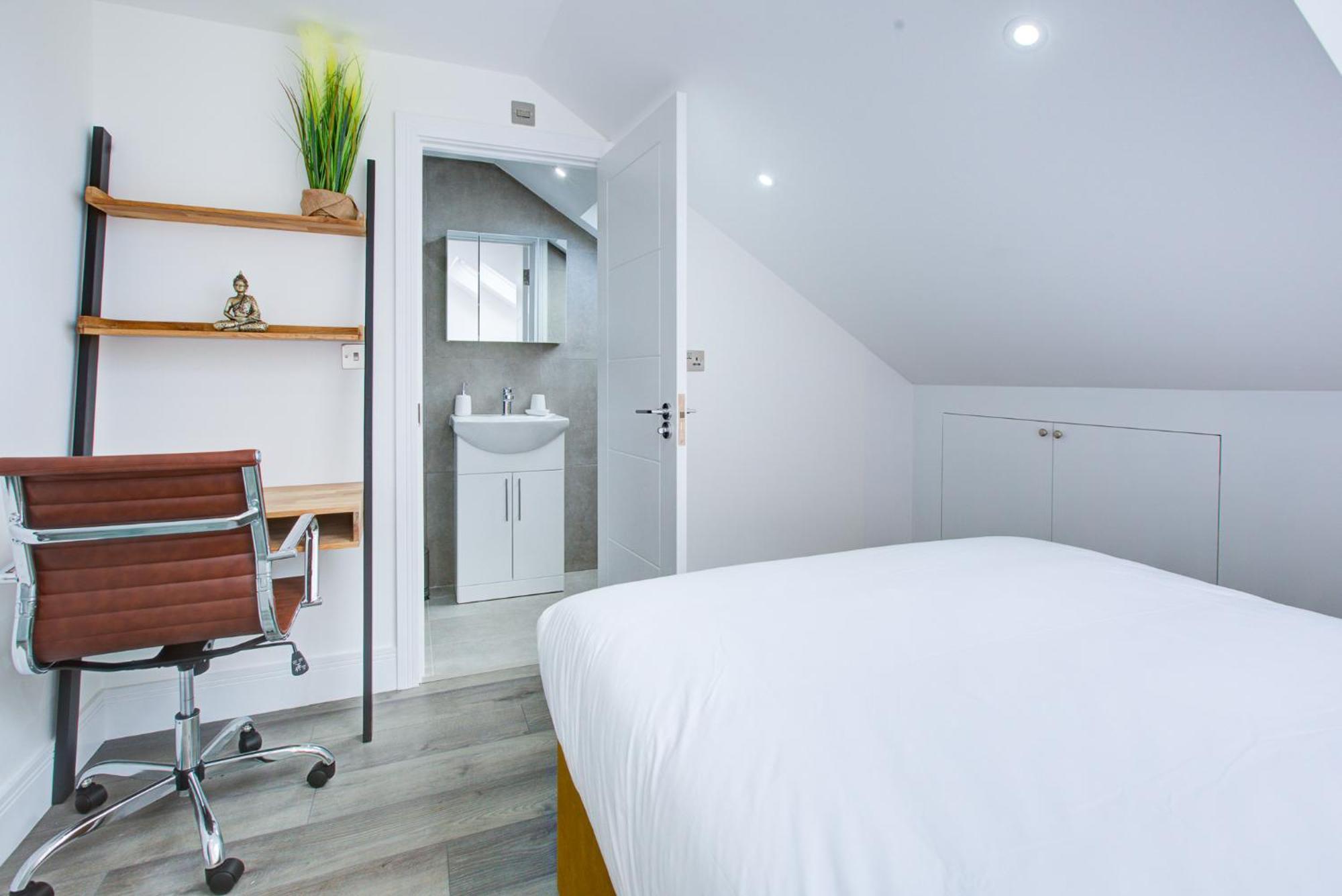 Hybrid Resi - Wandsworth Close To Clapham *