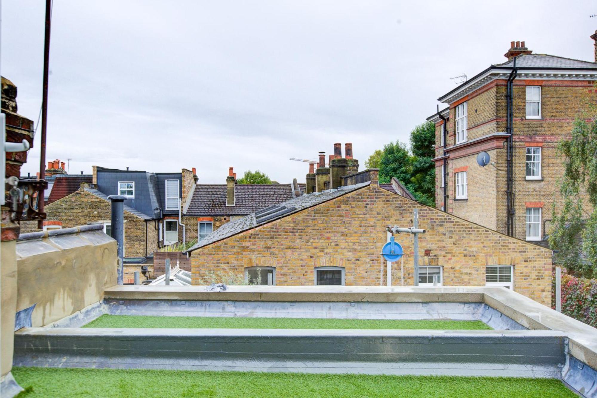 Hybrid Resi - Wandsworth Close To Clapham Londen