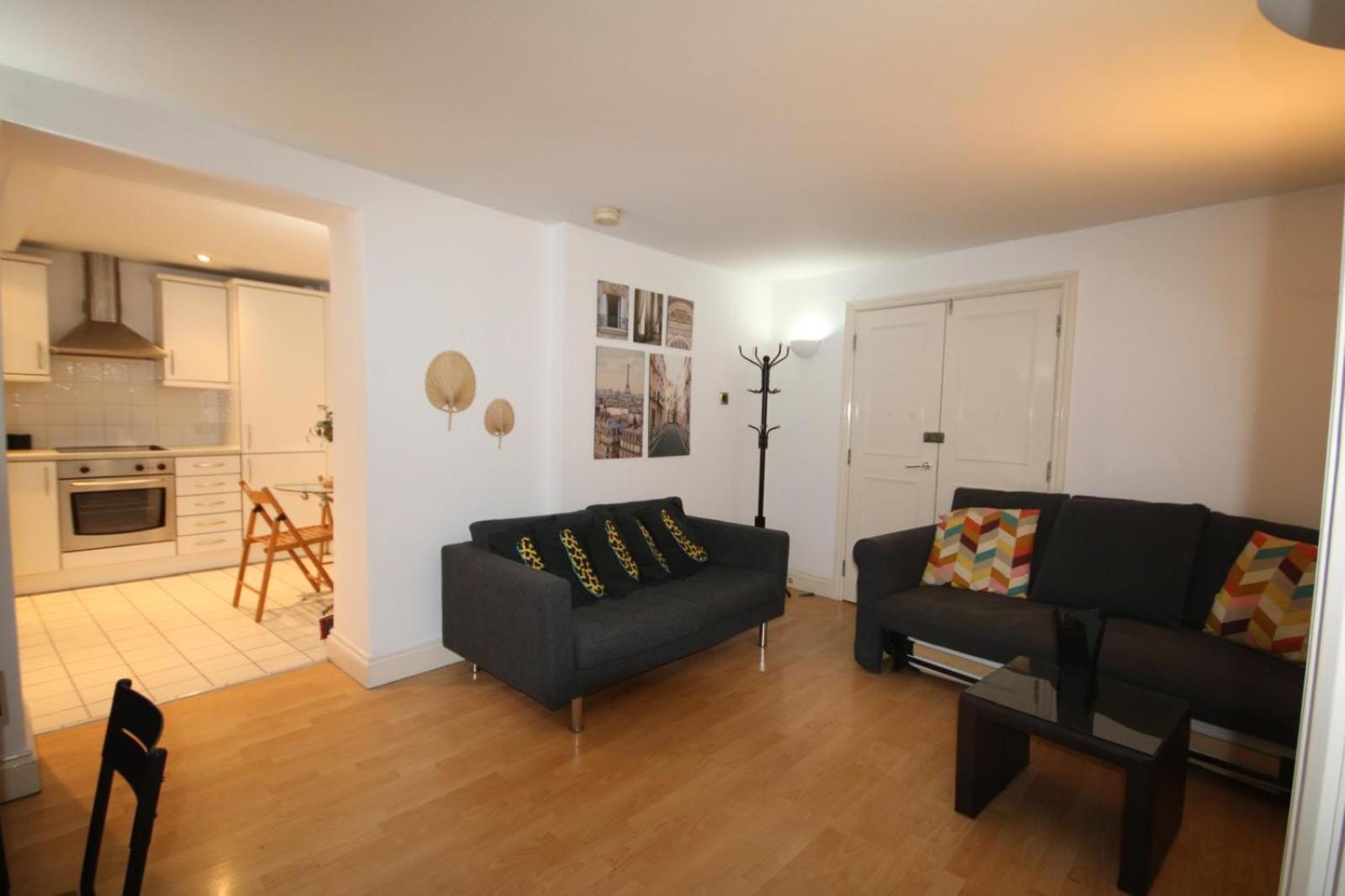 1-bed Flat In * London