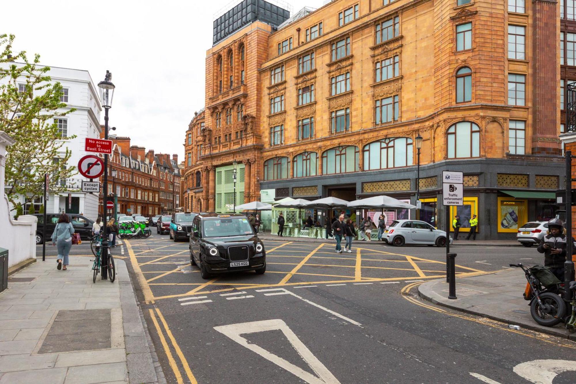 Apartment Luxurious 4-bed Knightsbridge Near Harrods