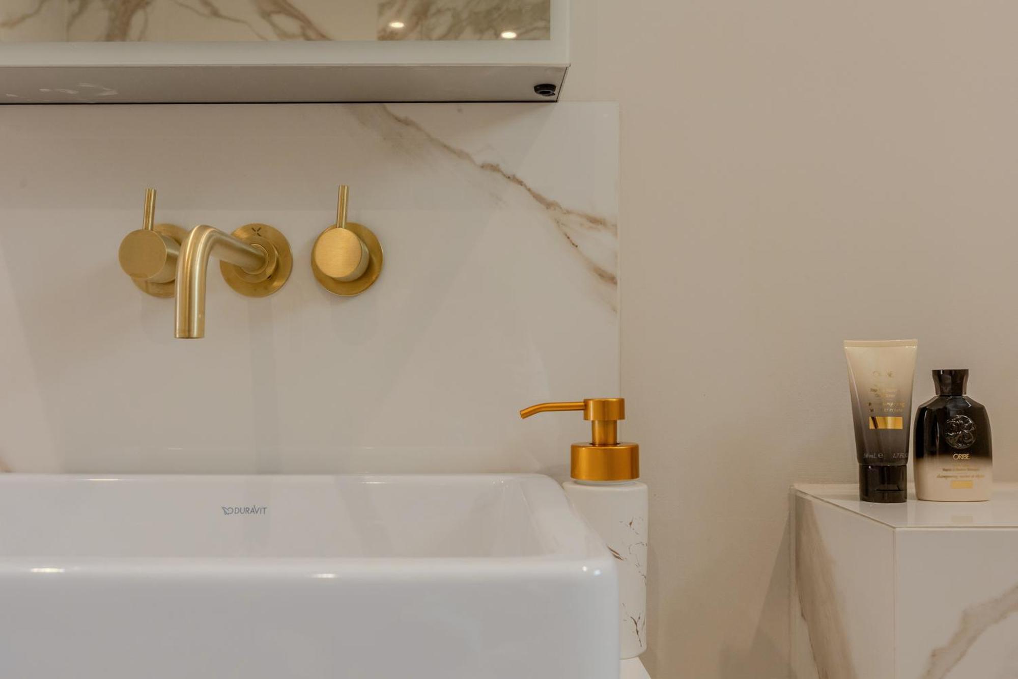 Luxurious 4-bed Knightsbridge Near Harrods London