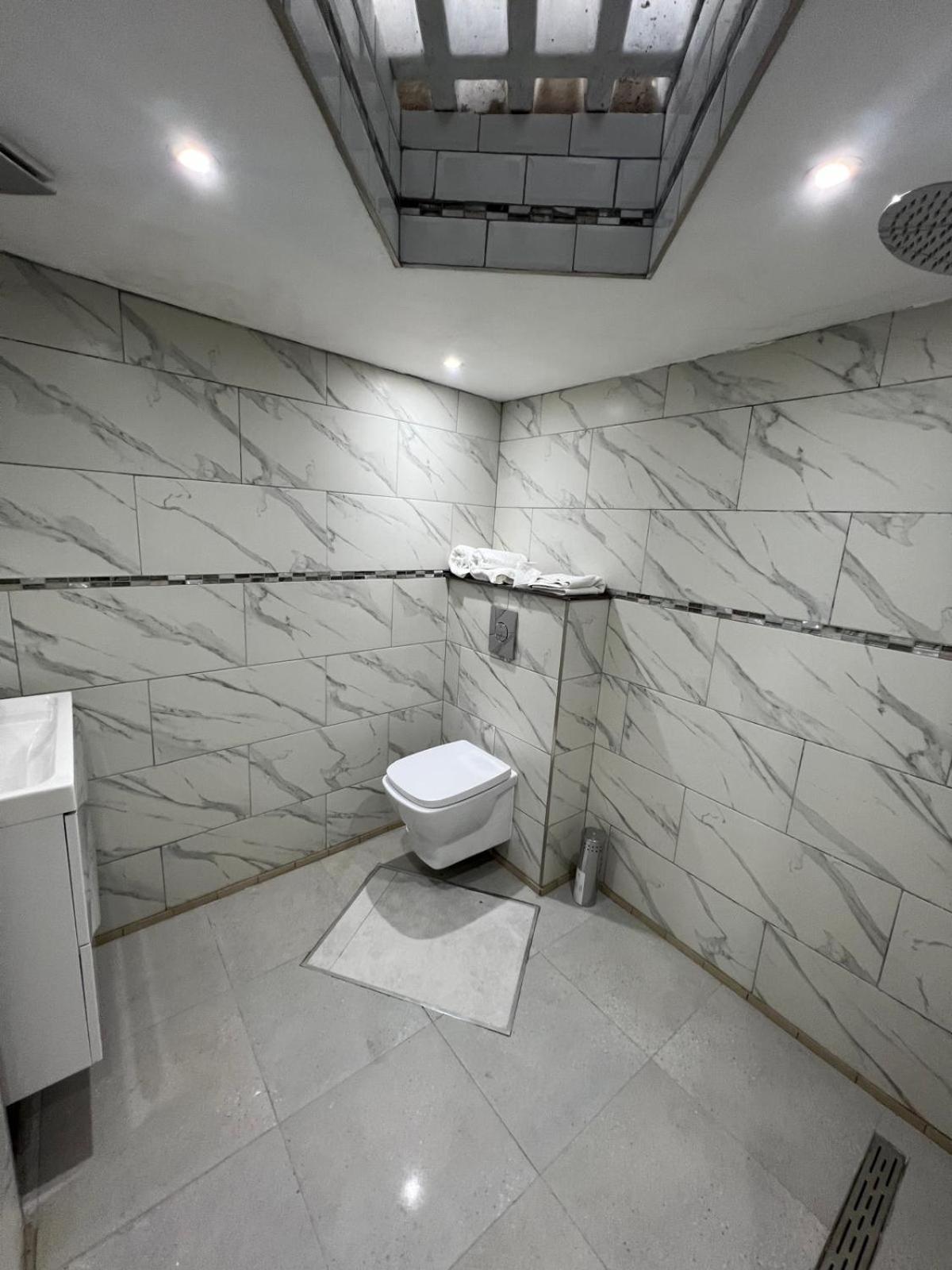 Apartment Bell Street 2 Bedroom Flat A London