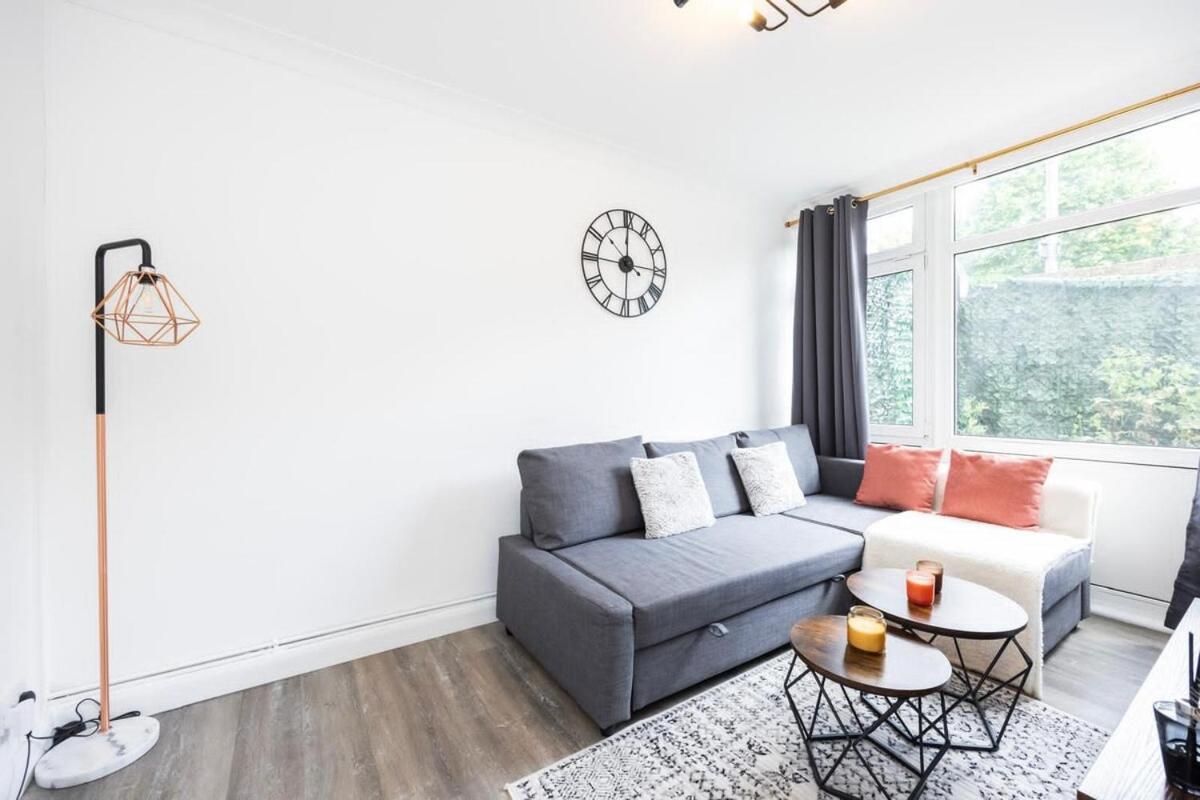 Apartment Comfortable 2br Battersea Steps To Clapham St London