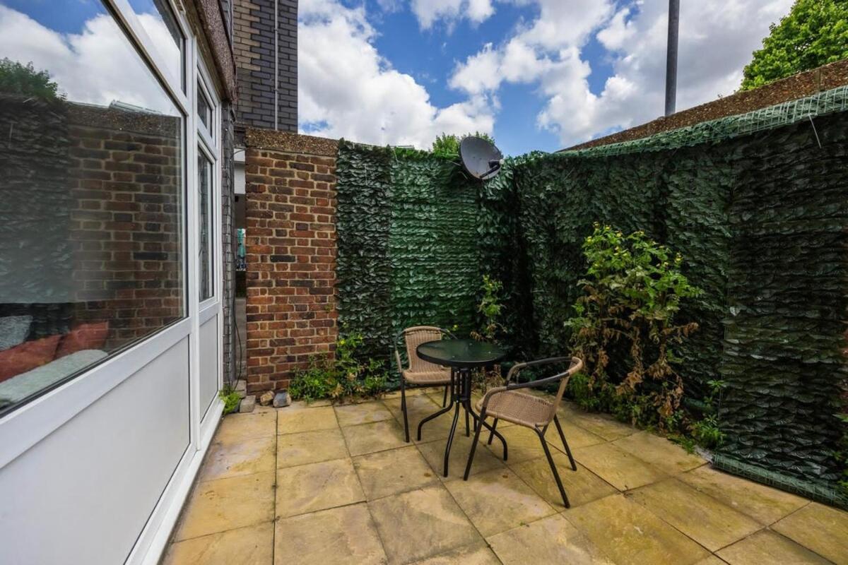 Apartment Comfortable 2br Battersea Steps To Clapham St London