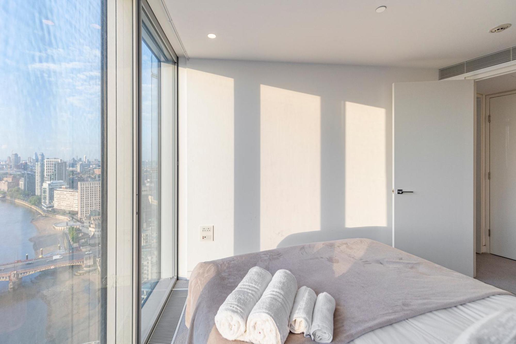 Skyline Views Luxury 3 Bedroom Free Parking London