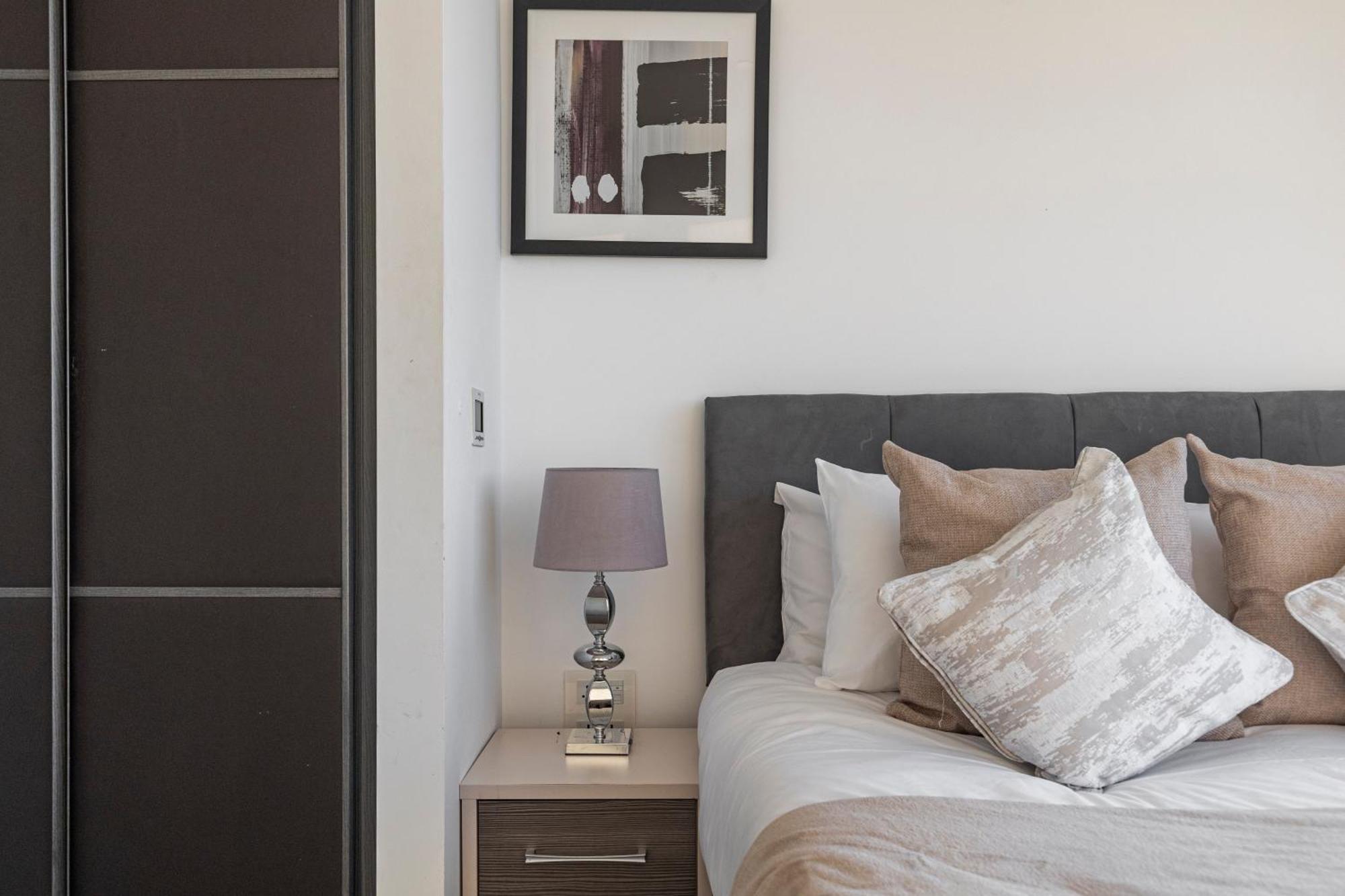 Skyline Views Luxury 3 Bedroom Free Parking London