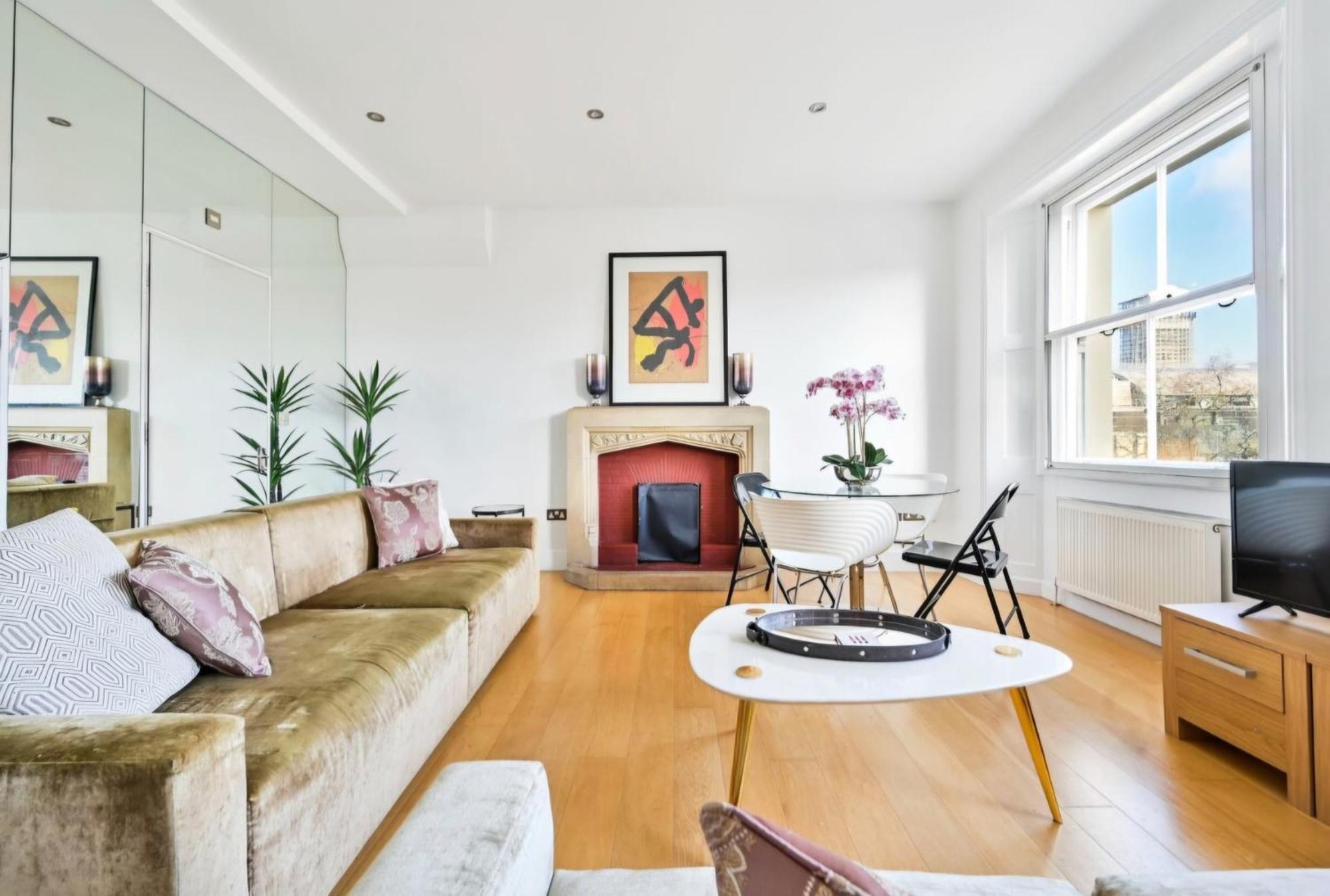 Luxury Kensington With 3 Bedrooms *