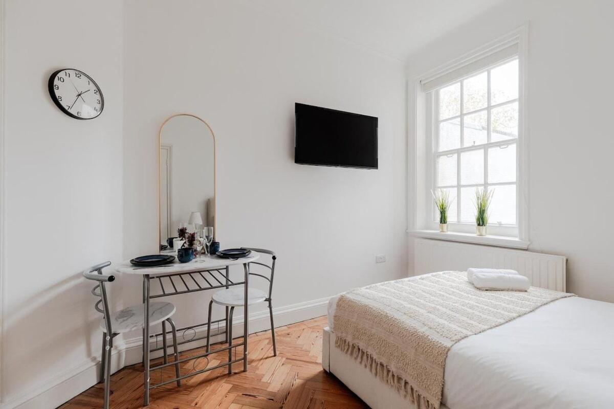 The Earl's Court Haven Apartment