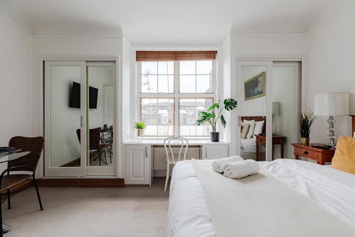 The Earl's Court Haven Apartment *