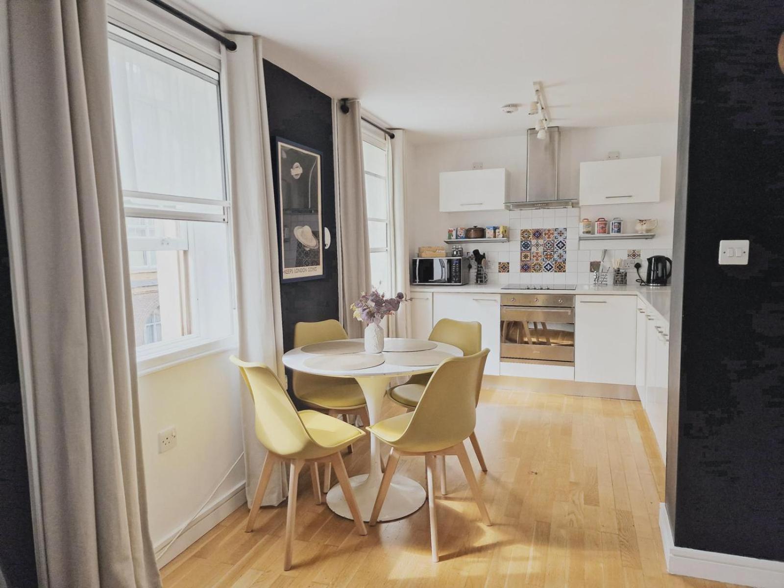 Kings Cross Station 1 Bed Flat For 4 Leilighet