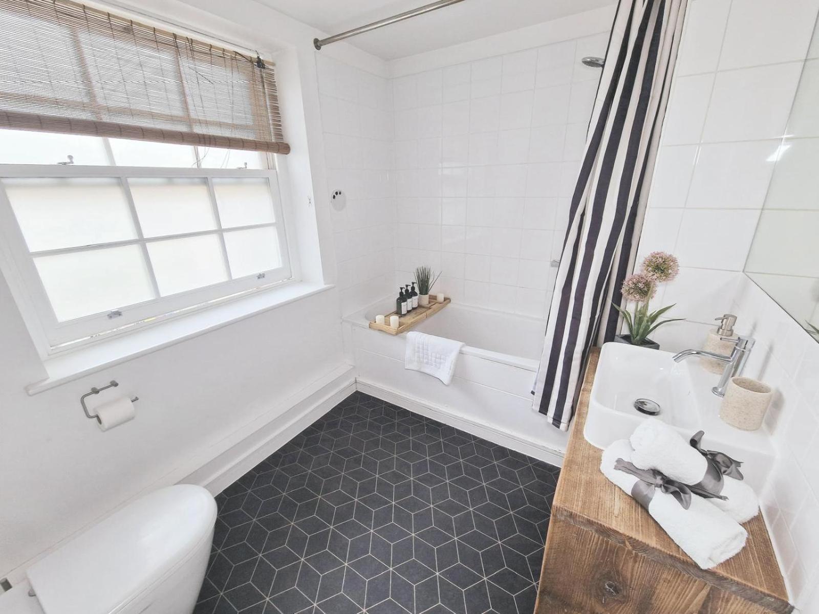 Kings Cross Station 1 Bed Flat For 4 Apartamento *
