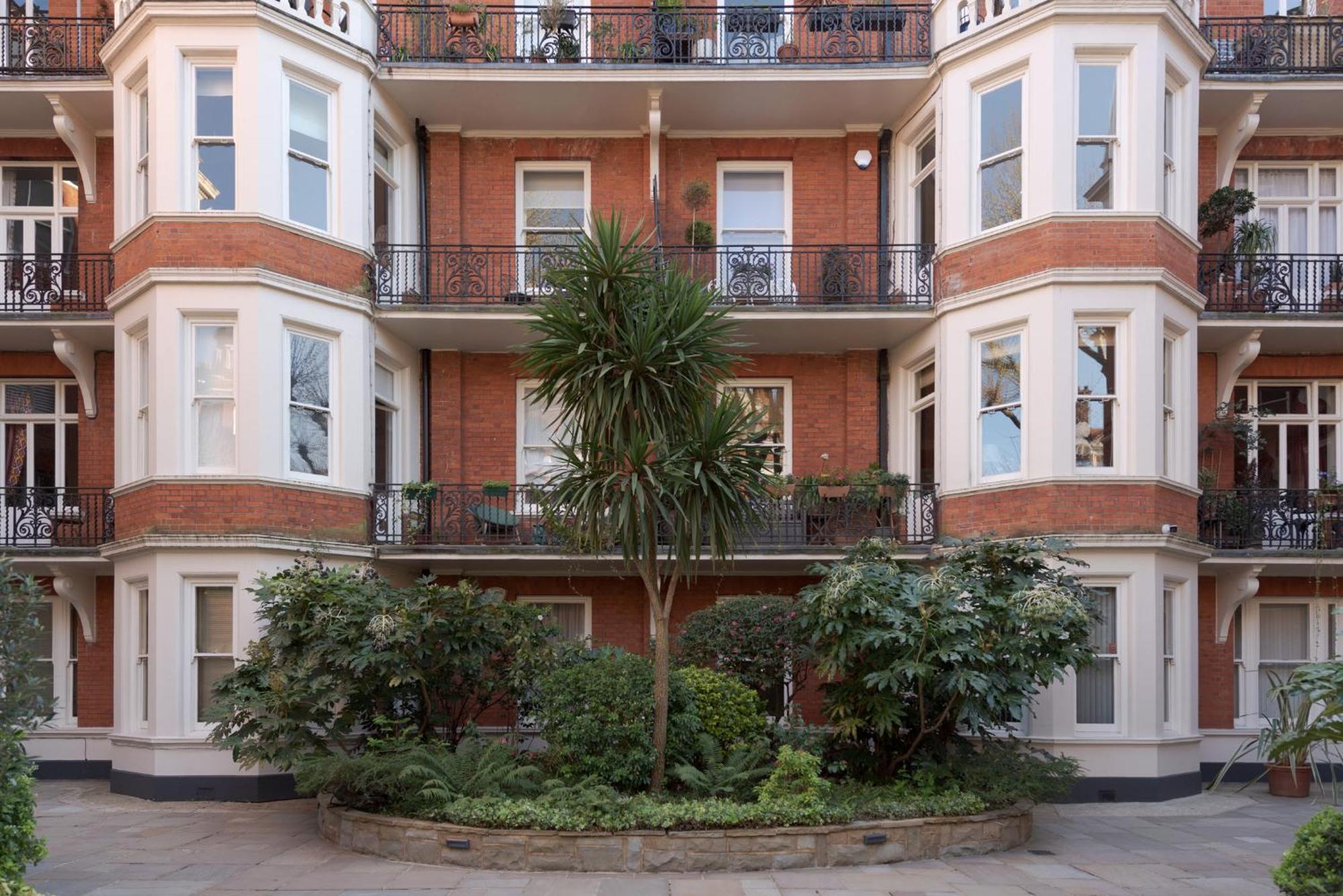 22 Ravenson Kensington Exclusive Olympia Escape Apartment *