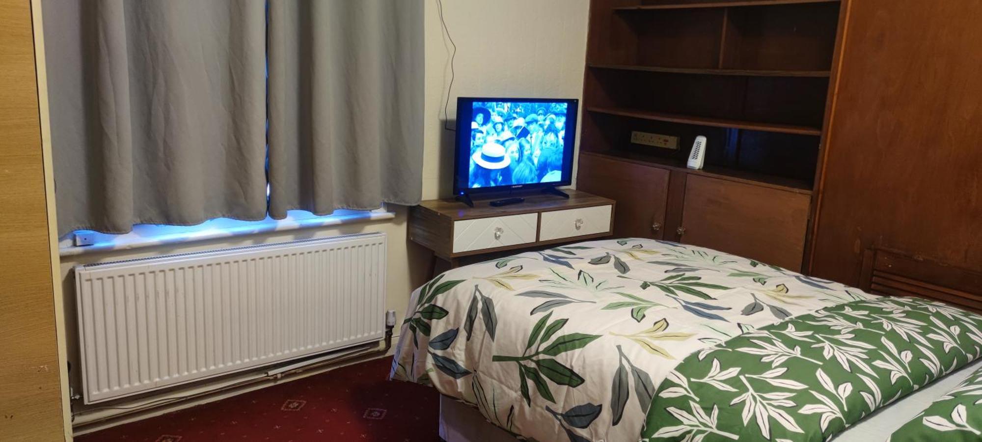 Well Furnished In Privatunterkunft