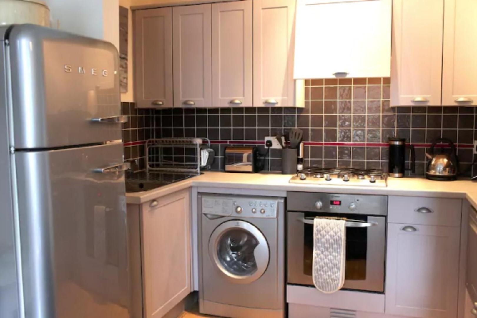 Leilighet Trendy 2bd Flat In West Hampstead *