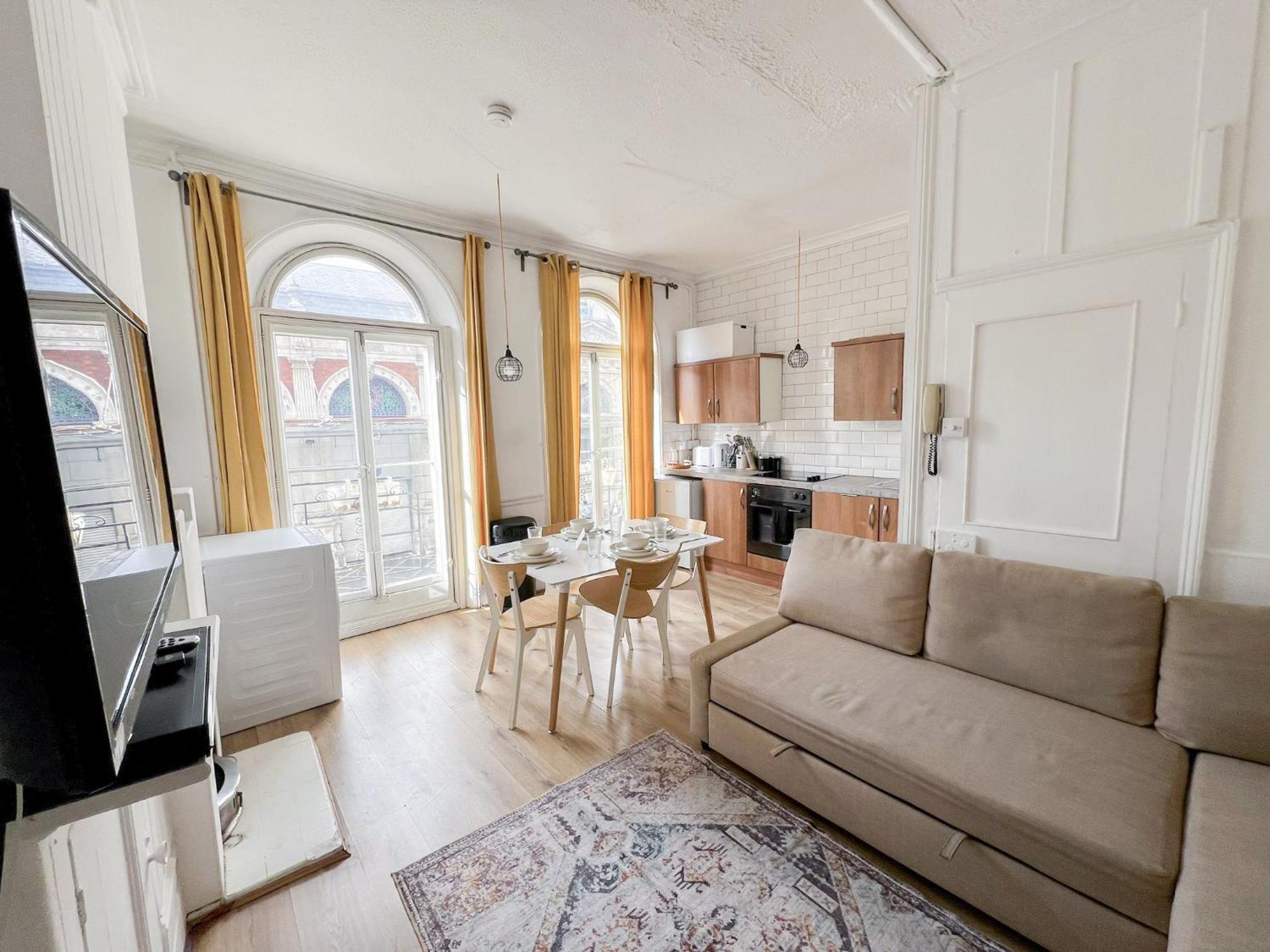 Chic 2-bedroom Flat In Farringdon Barbican Centre *