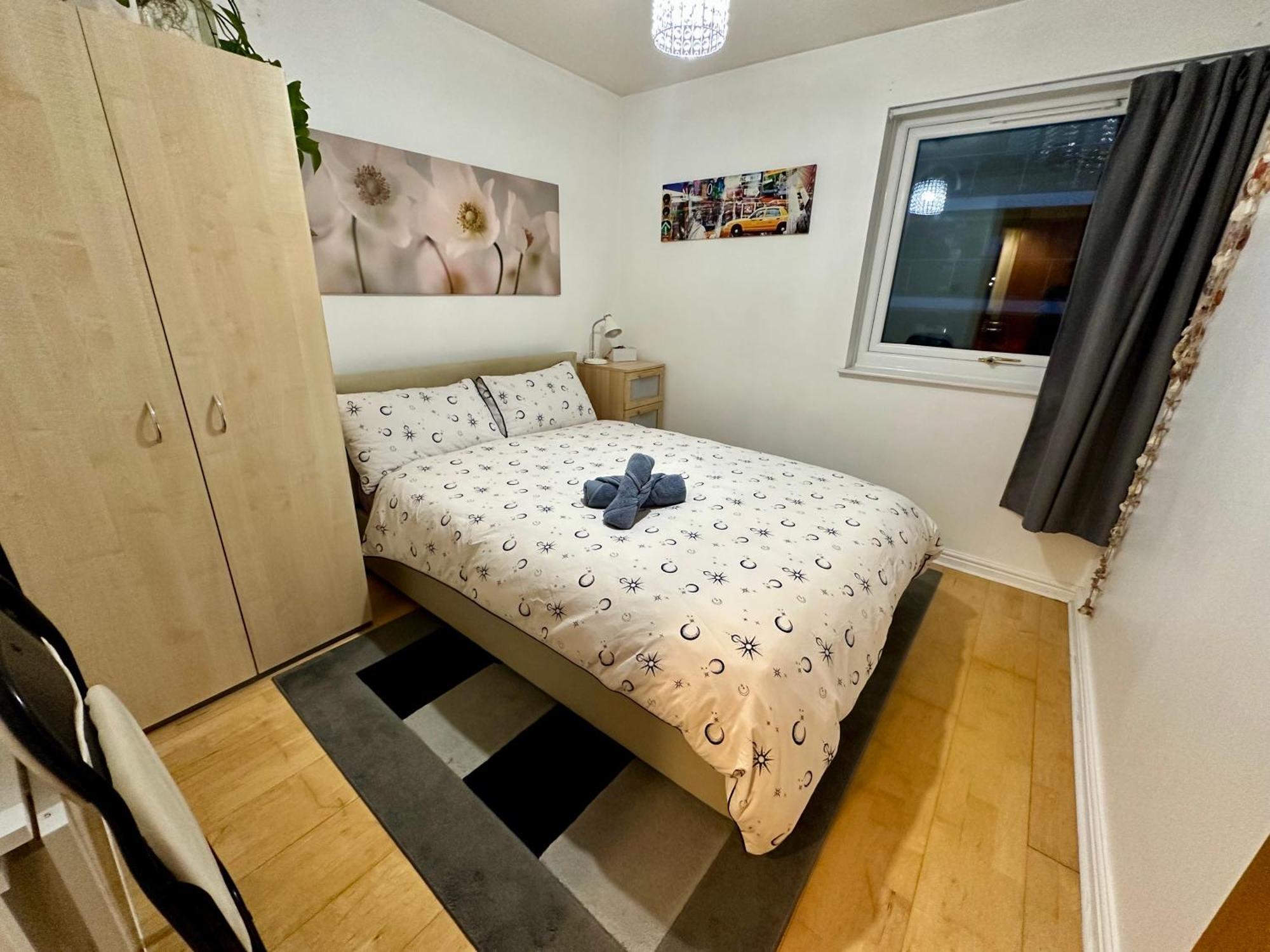 Cozy Close To Canary Wharf, The O2 And Excel *