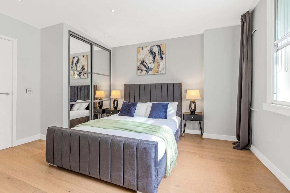 Apartment 2 Bd Soho Luxury Living-high Ceilings Huge Terrace *