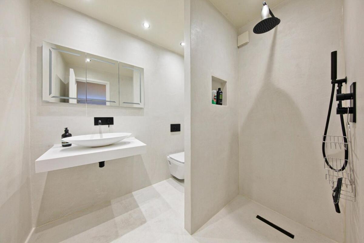 Beautiful Westbourne 2bdr Haven * London
