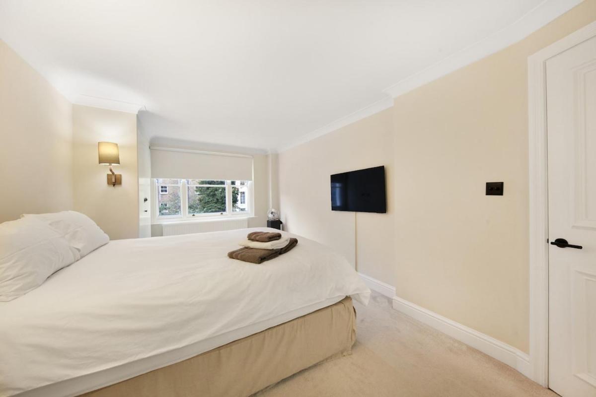 Beautiful Westbourne 2bdr Haven