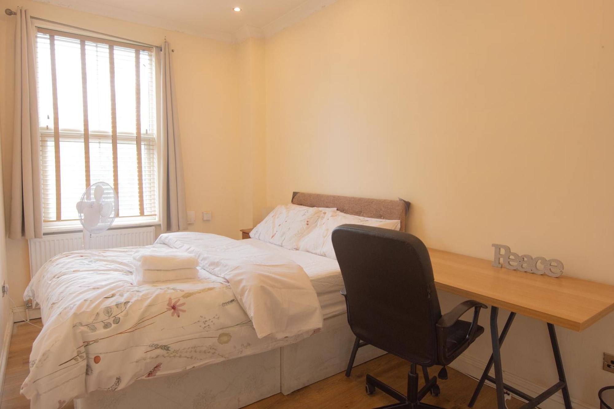 Evergreen Apartments, Flat 3, Leilighet London