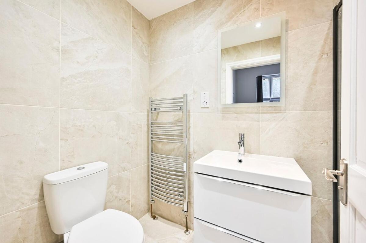 Knightsbridge Ground Floor Gem Next Hide Park Apartment *