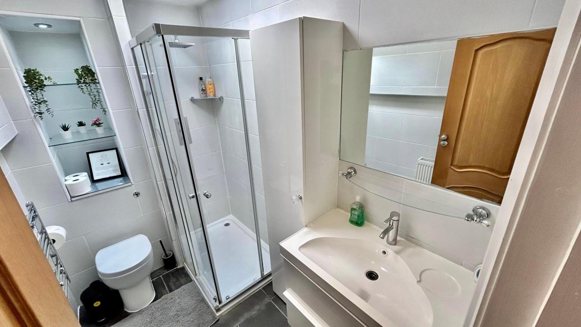Detached House With Free Parking In Little Venice Near Paddington Hyde Park * Londres