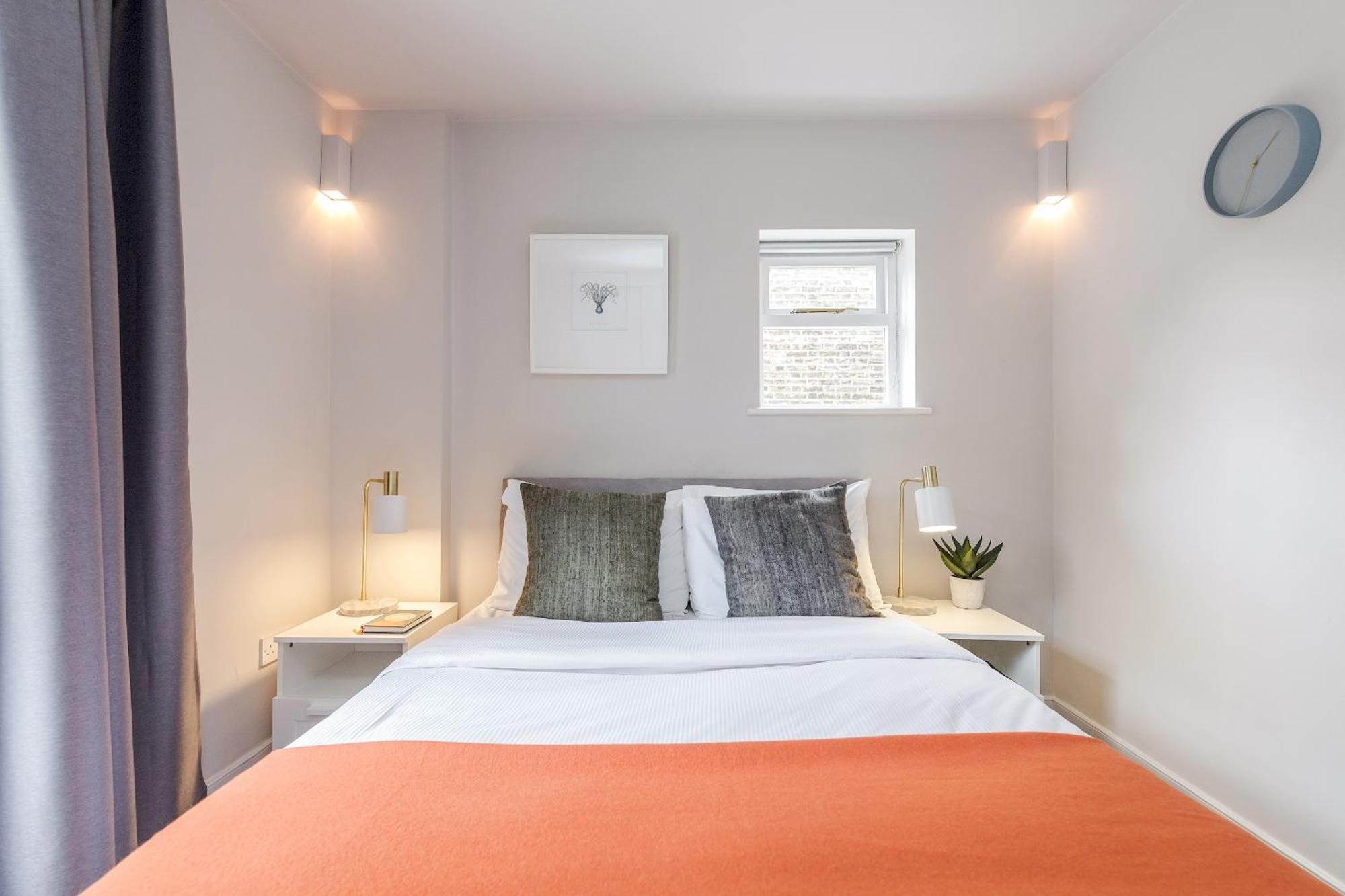 Vauxhall Park 2bed Flat By Basetogo London