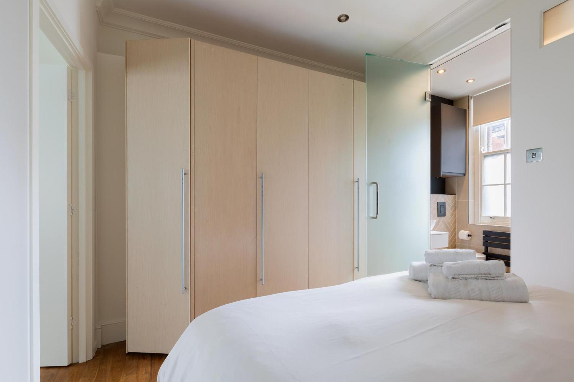 Fantastic One Bedroom In Soho London