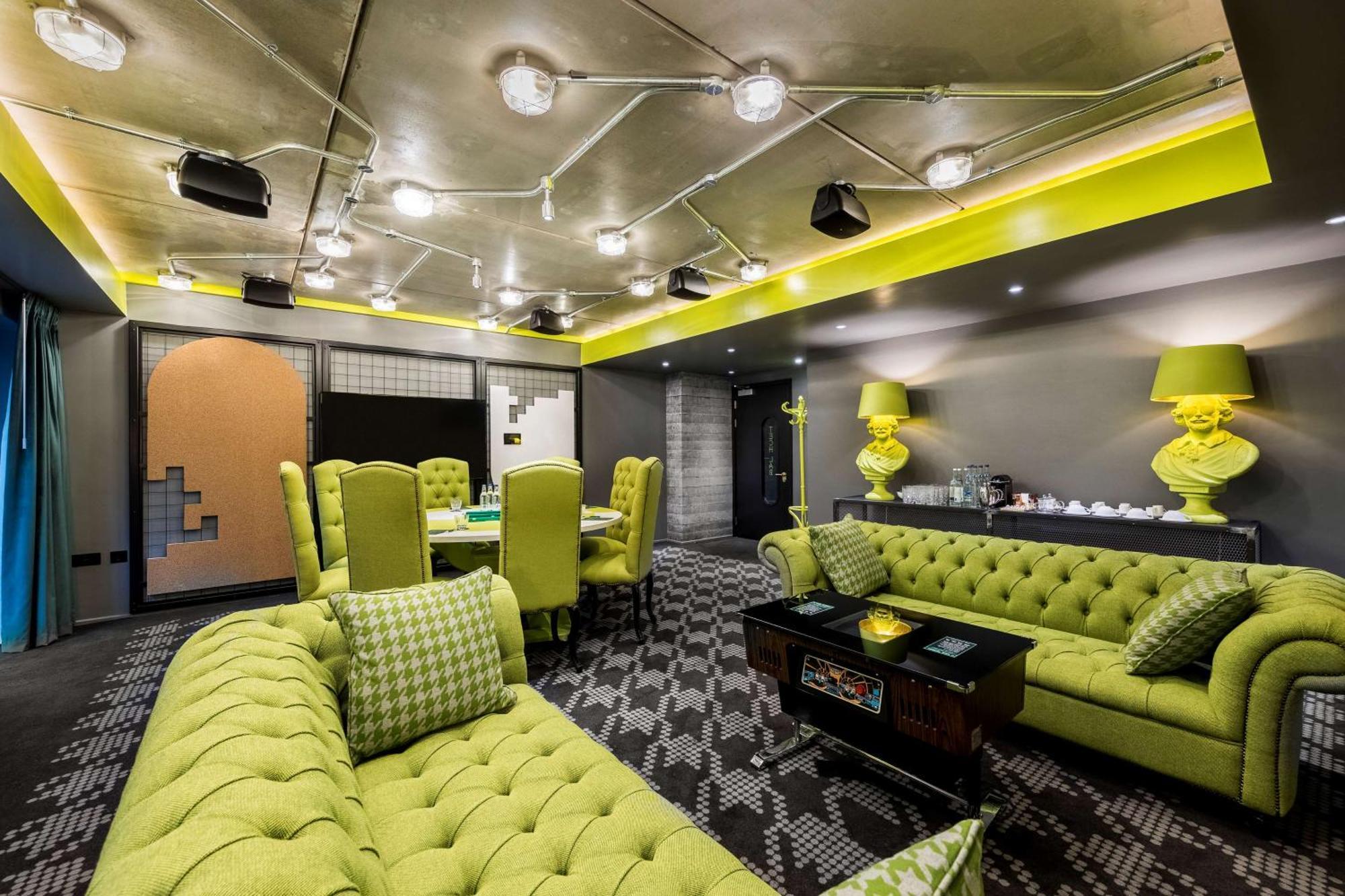 Nhow London