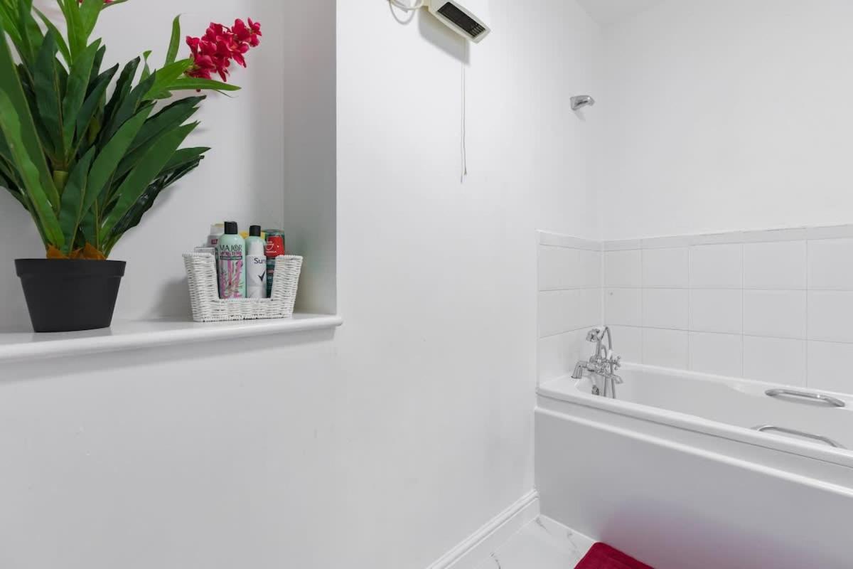 Modern 2br - 25min To Vakantiehuis