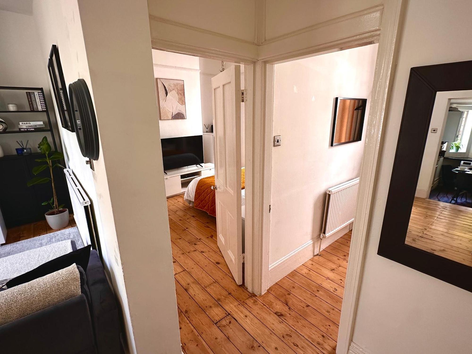 Fulham Tranquil 2bd King Bed With Parking & Gdn Apartment London
