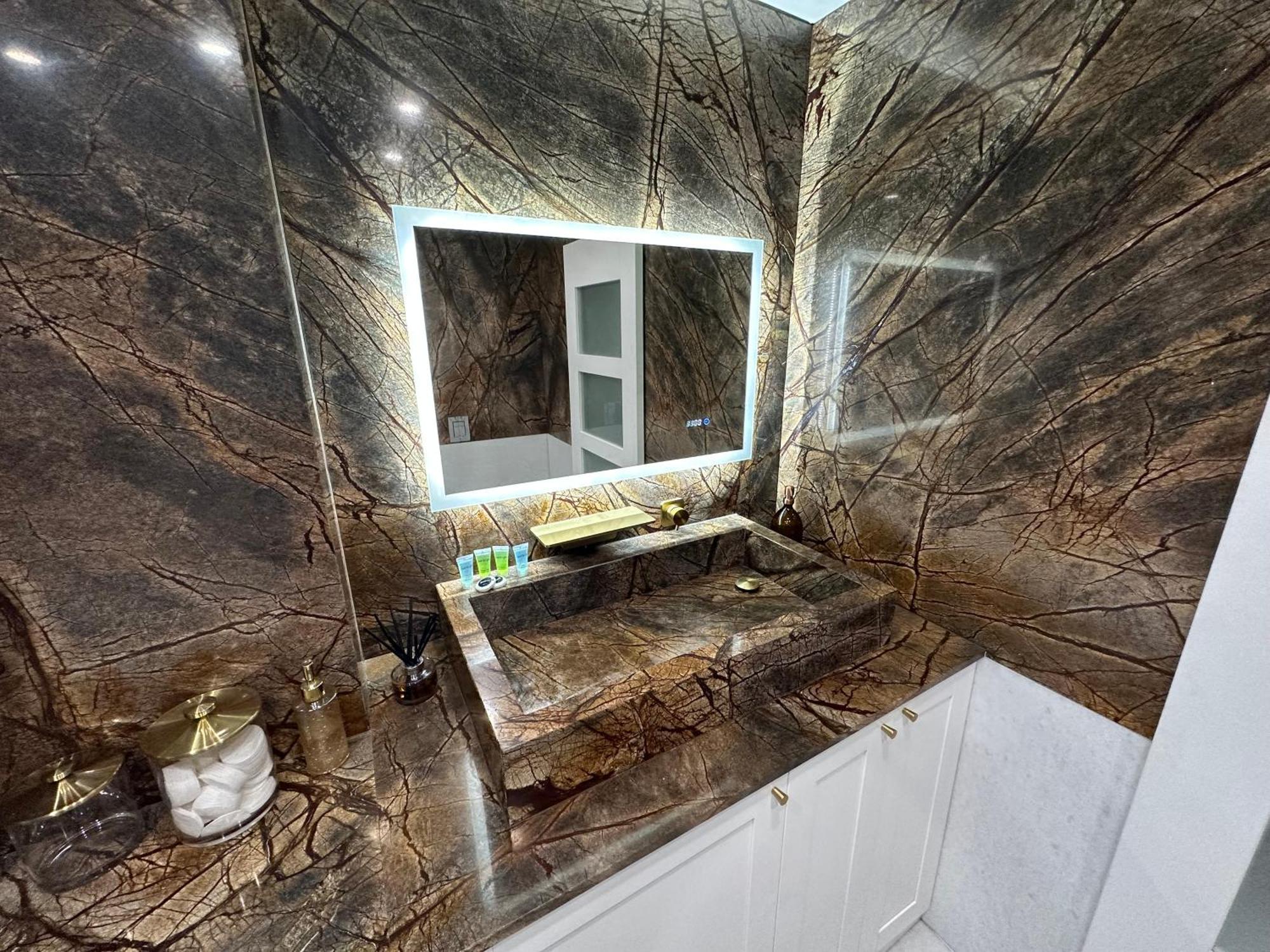Apartamento Unique Luxury In The Heart Of London. Air Conditioned With Private Garden Londres