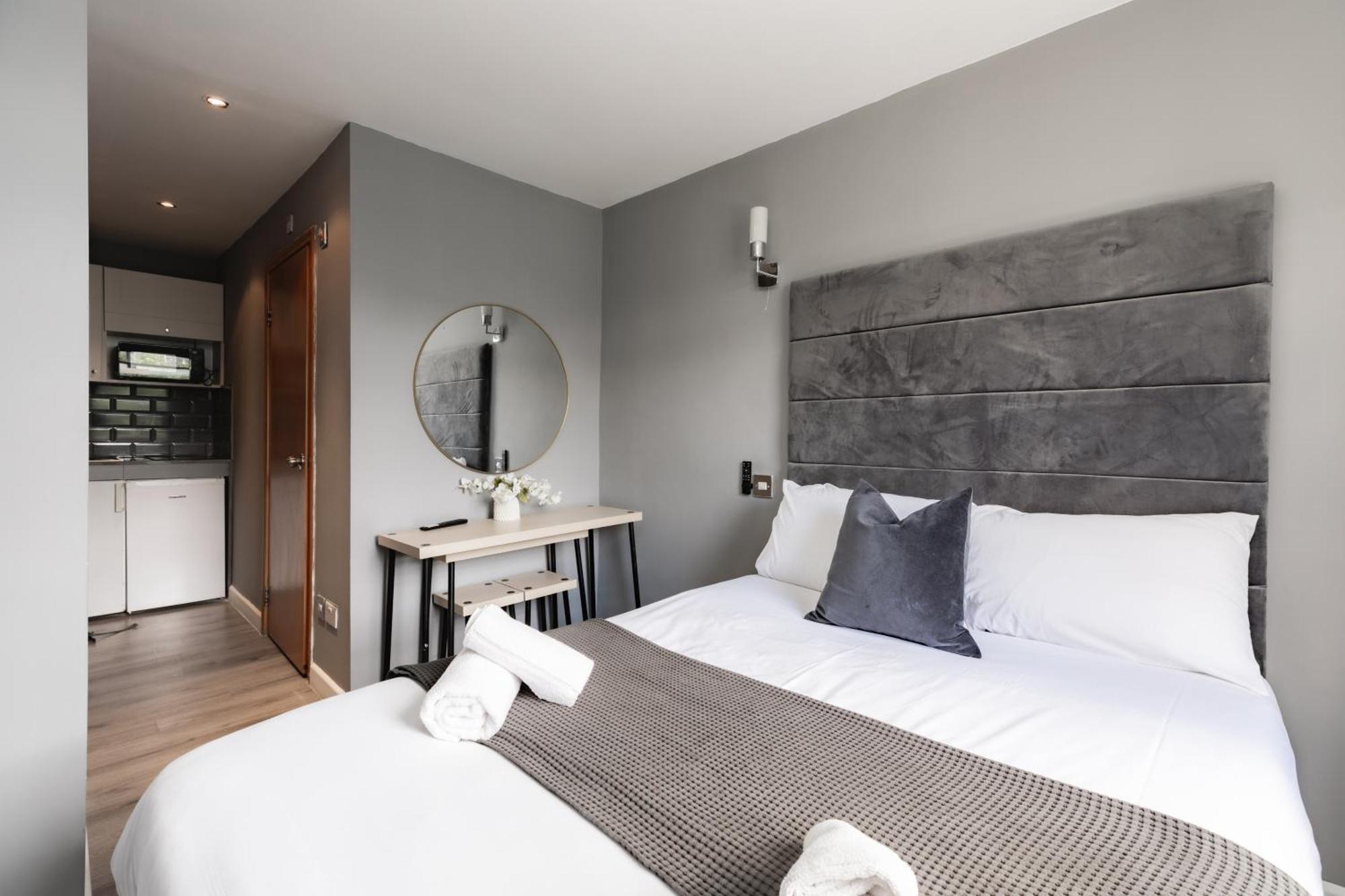 Britannia Hyde Park Hotel London