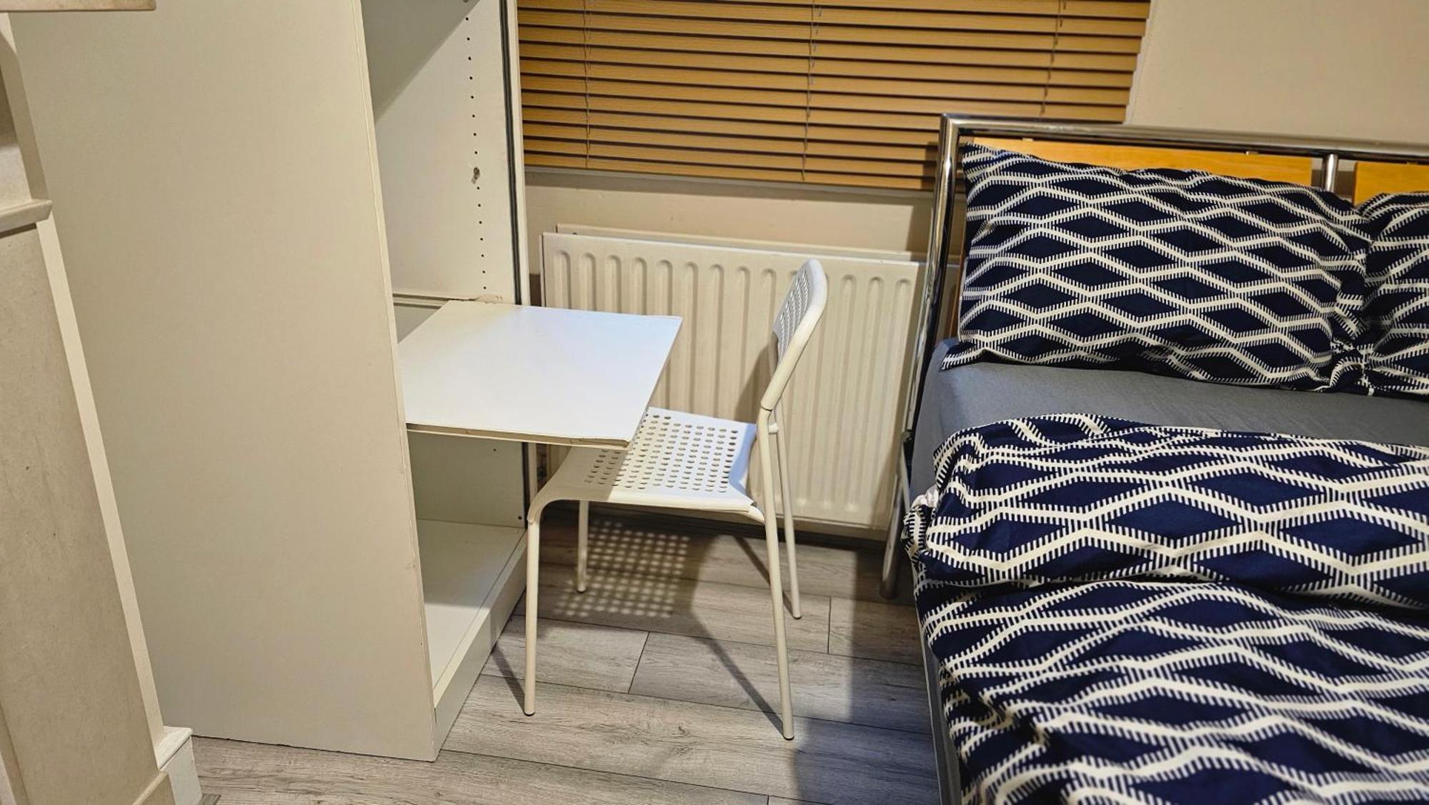 Bright & Modern Double In East Kapselhotel *