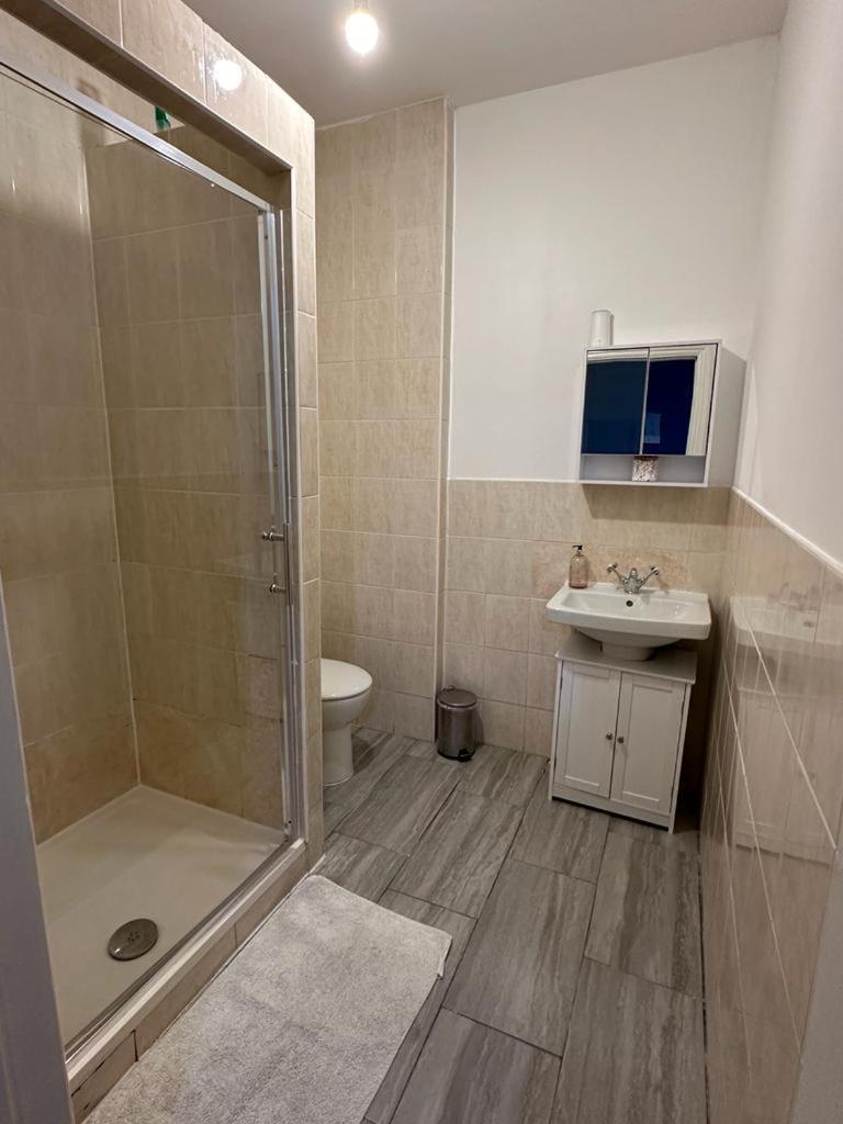 Apartment 10 Minutes To Wembley Guest Studios *