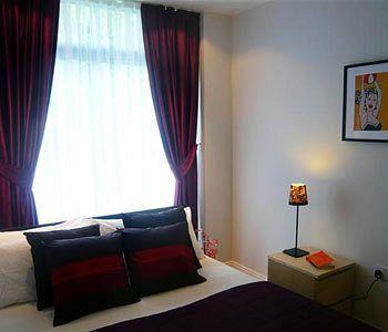 Churchill House Hotel 3*