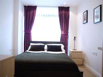 Hotel Churchill House