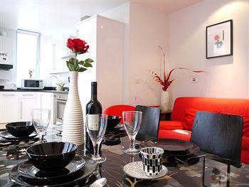 Churchill House 3*