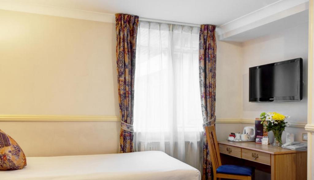 Berjaya Eden Park Hotel 3*