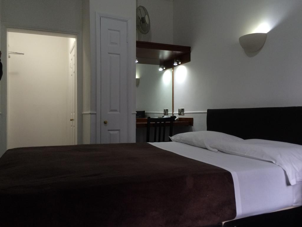 Continental Hotell 2*
