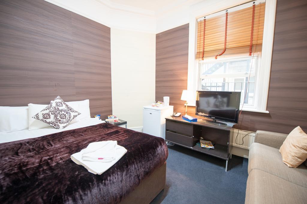 Knightsbridge Hotel London