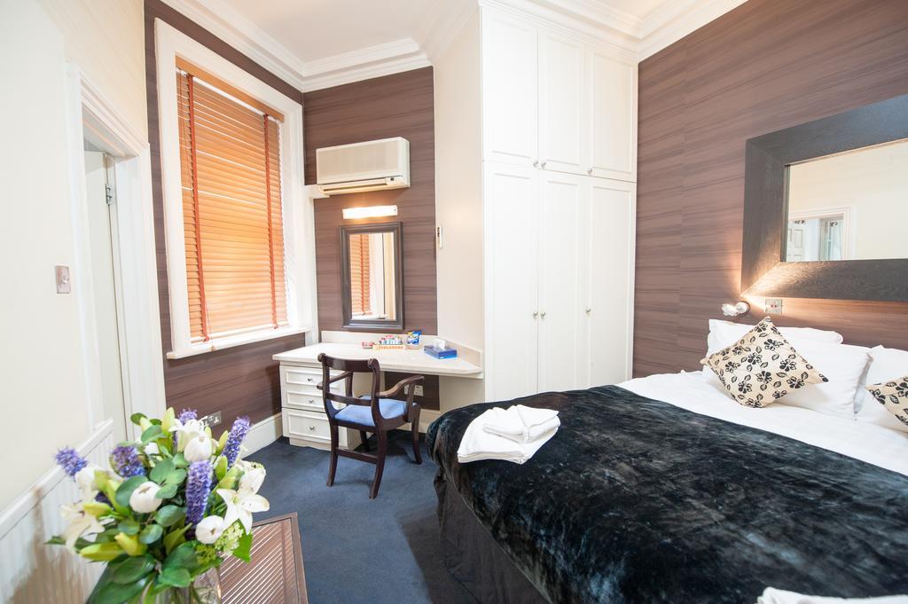Knightsbridge