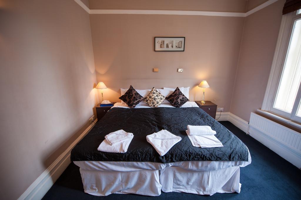 Knightsbridge 4*