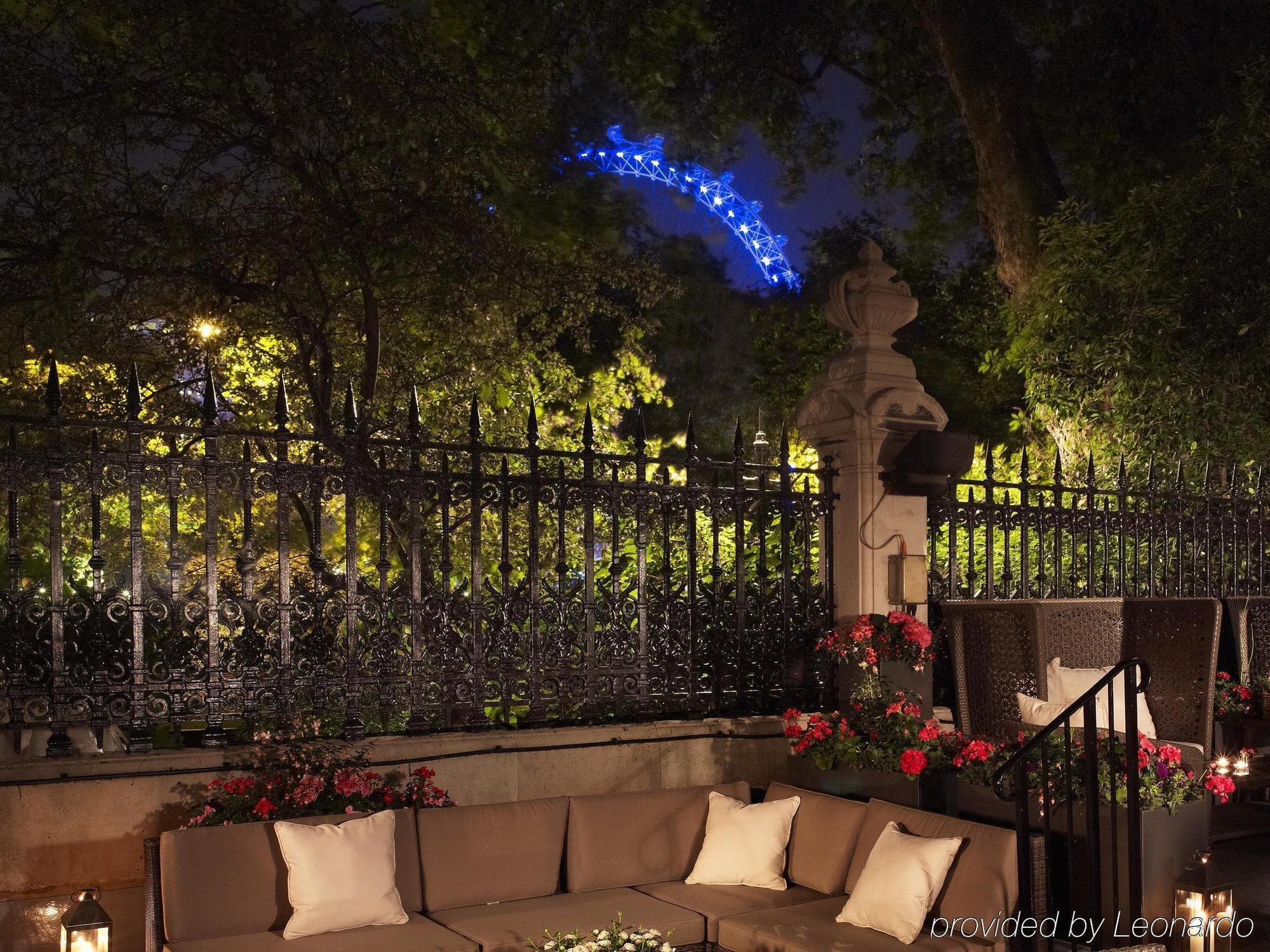 The Royal Horseguards Hotel, Hotel